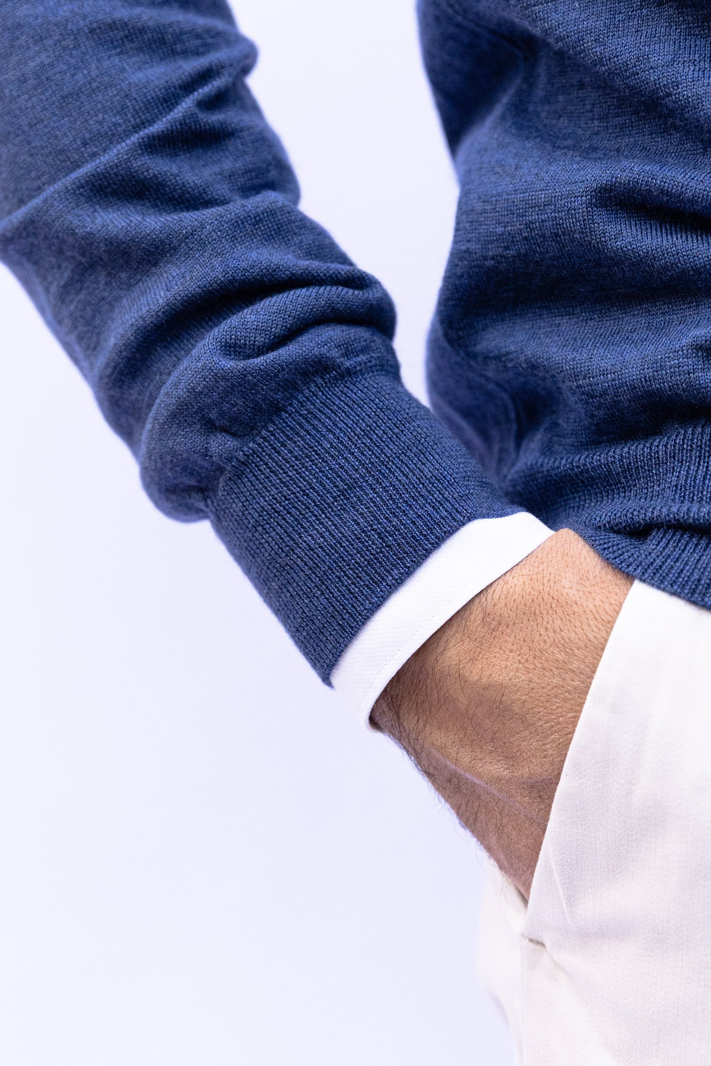 Scollo a V in Lana Merinos Avio