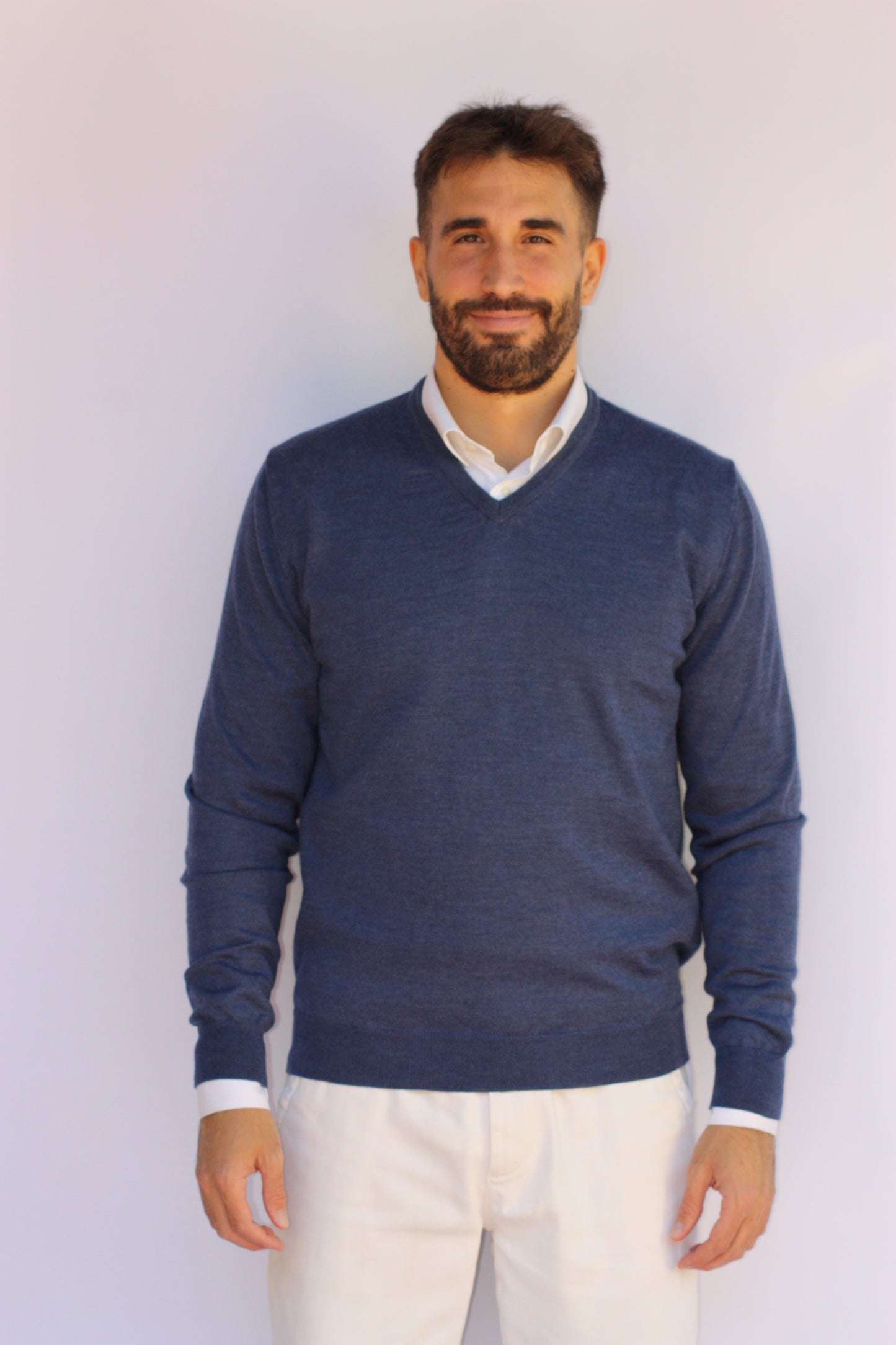 Scollo a V in Lana Merinos Avio