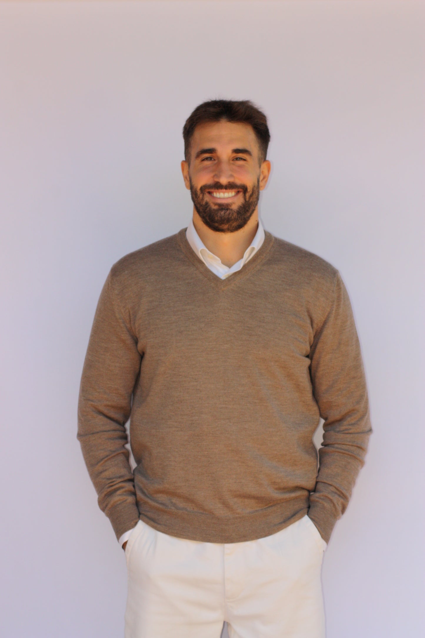 Scollo a V in Lana Merinos Beige