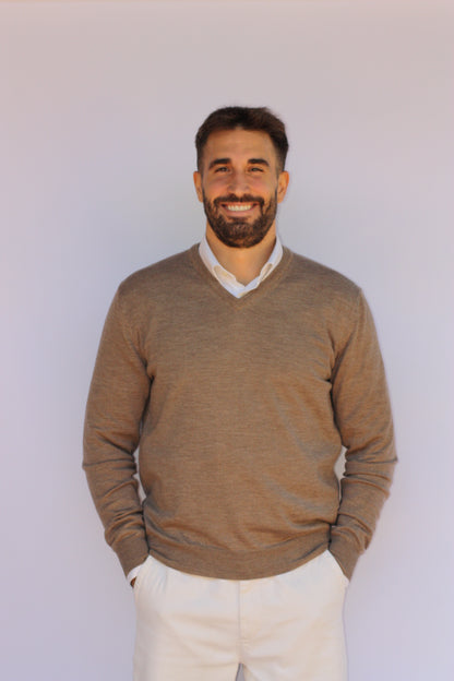 Scollo a V in Lana Merinos Beige